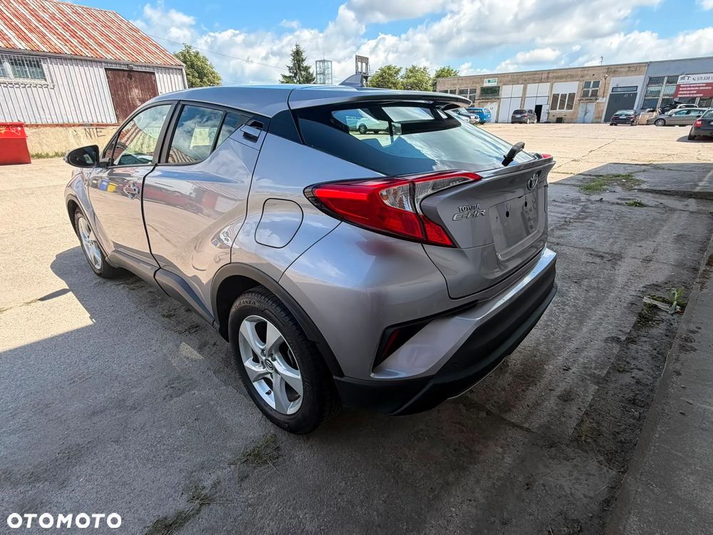 Toyota C-HR - 6