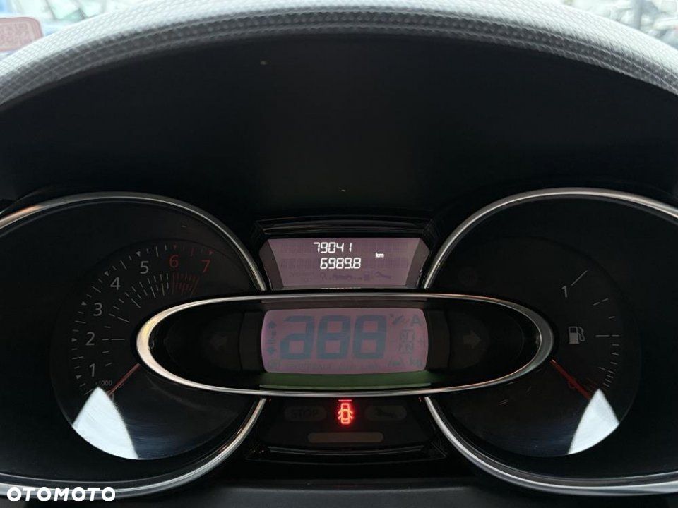 Renault Clio - 16