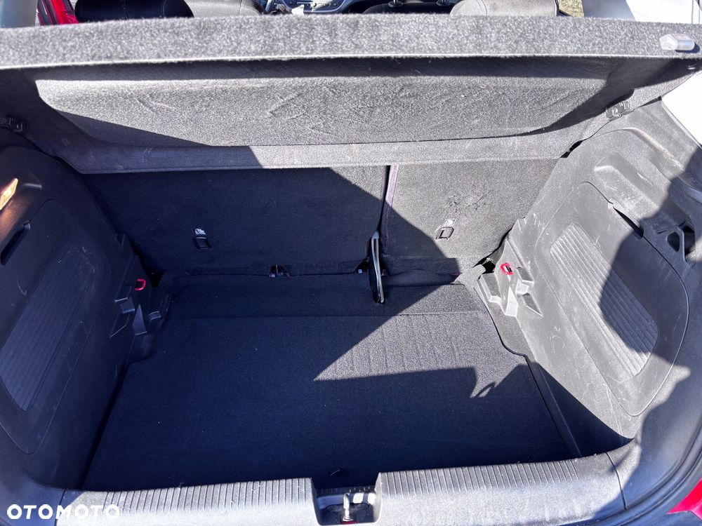 Opel Crossland X - 8