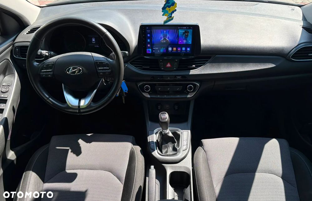 Hyundai i30 1.5 DPI Modern - 24