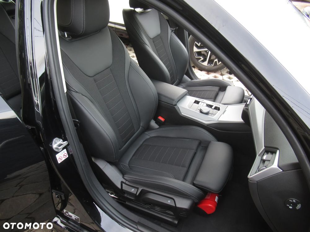 BMW Seria 3 318i - 10