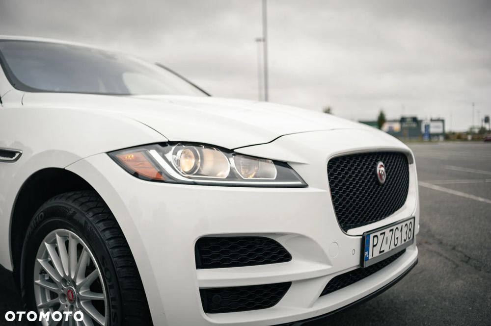 Jaguar F-Pace P250 AWD - 14