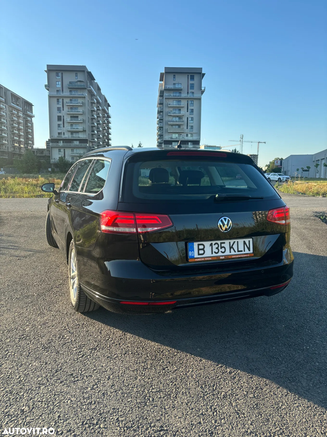 Volkswagen Passat 2.0 TDI DSG Comfortline - 5