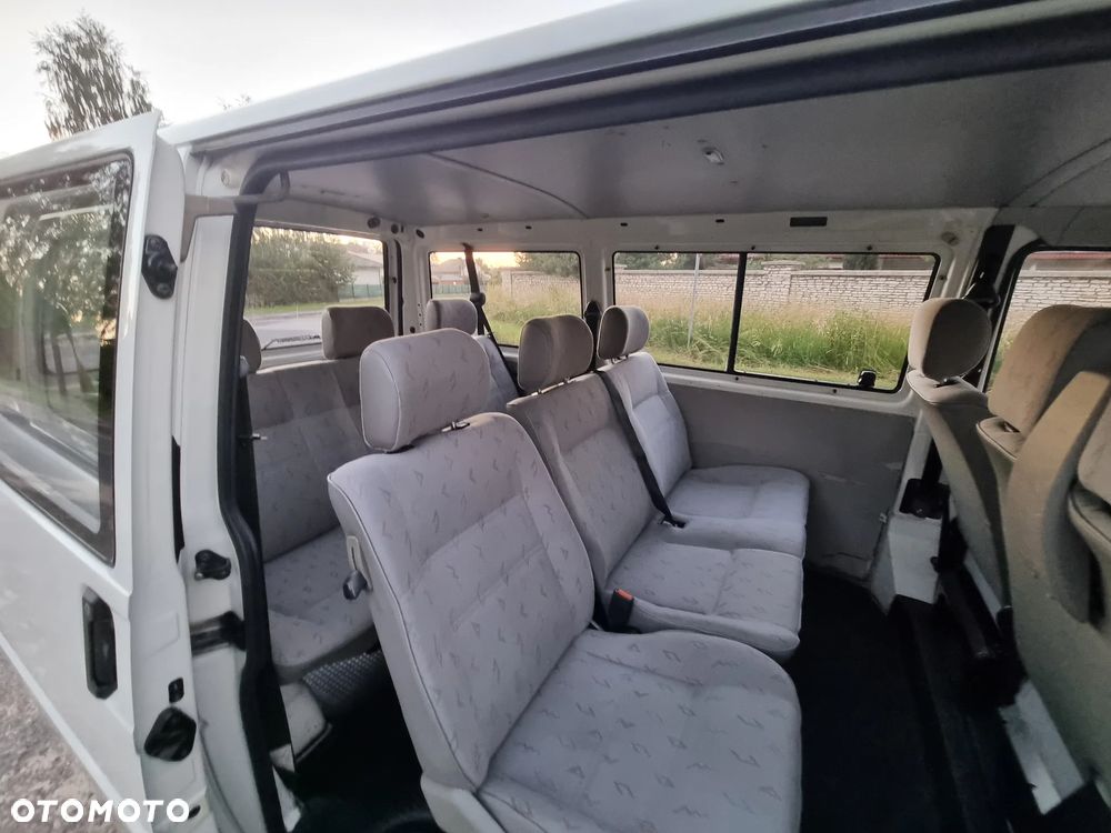 Volkswagen Transporter - 17