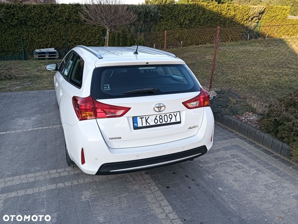 Toyota Auris - 5