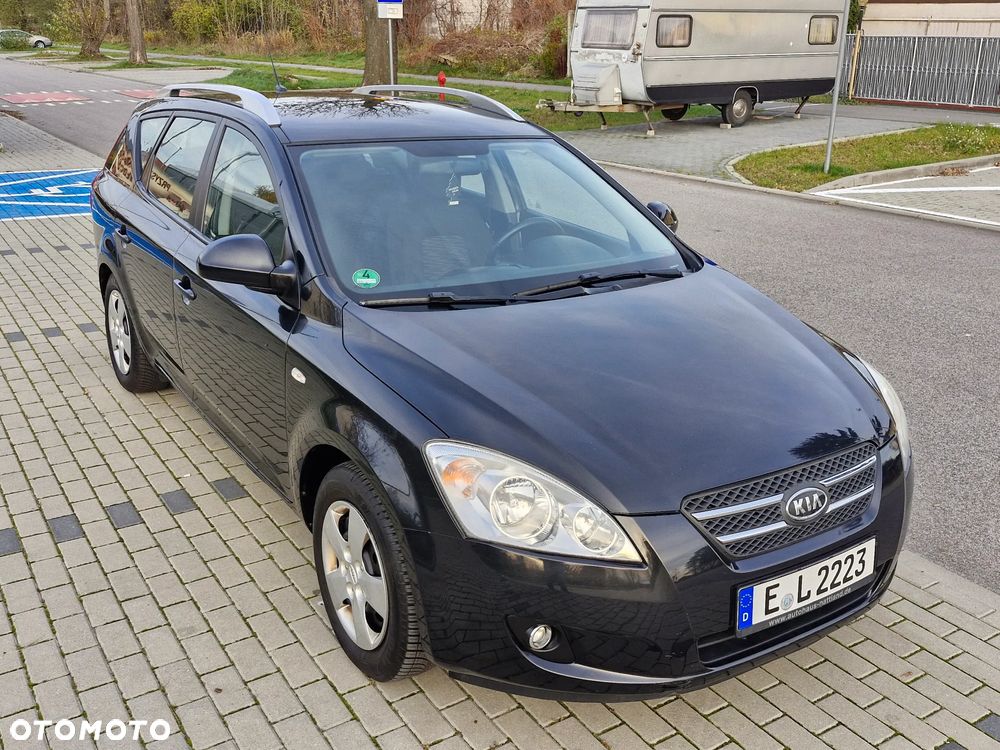 Kia Venga 1.4 CVVT Vision - 8