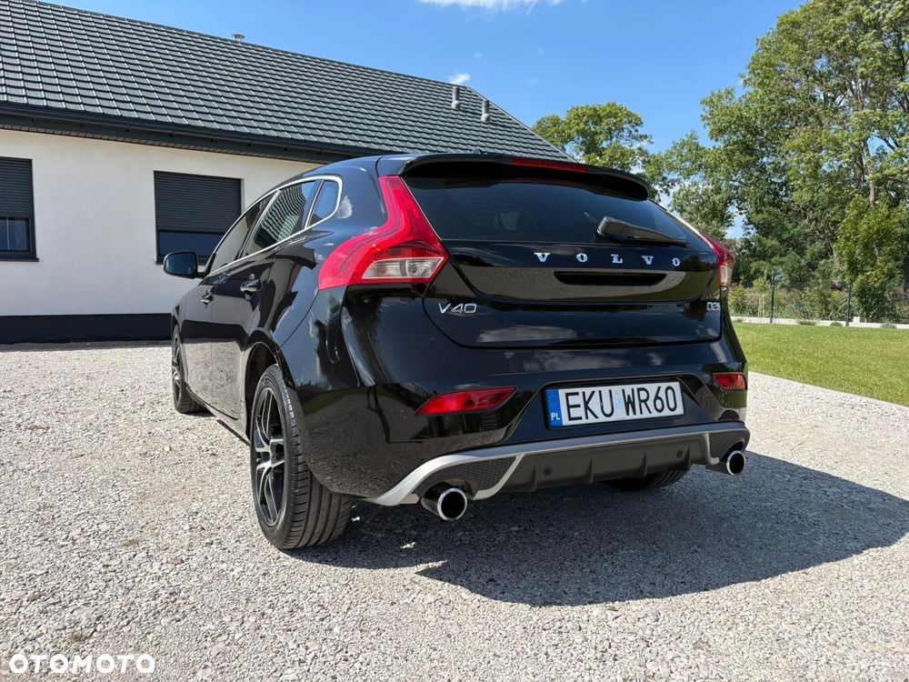 Volvo V40 D2 Drive-E R-Design Momentum - 4