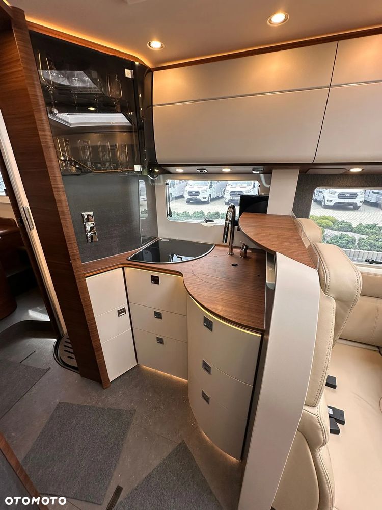 Carthago C-line I 5.0 QB L MERCEDES PAKIET ZIMOWY 2026 - 11