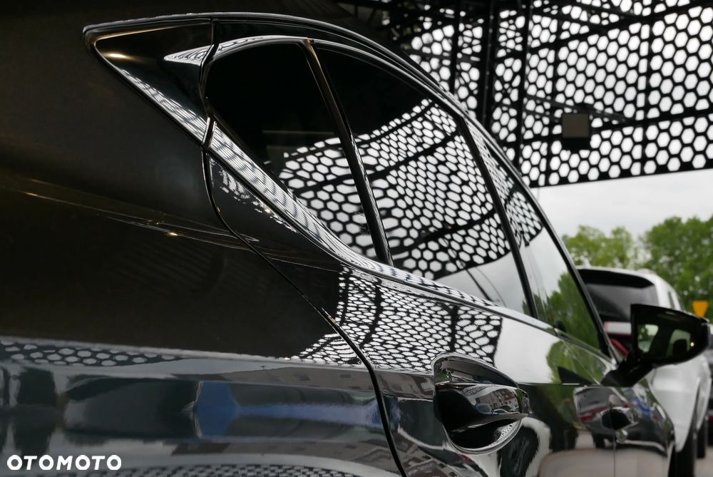 Lexus ES 300h Prestige - 38