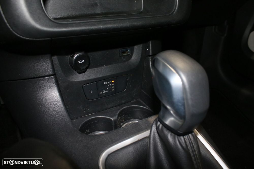 Citroën C3 1.2 PureTech Shine EAT6 - 16