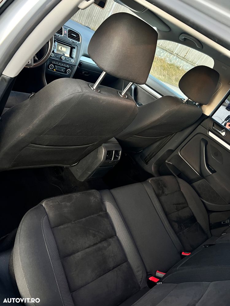 Volkswagen Golf 1.6 TDI DPF BlueMotion Technology MATCH - 9