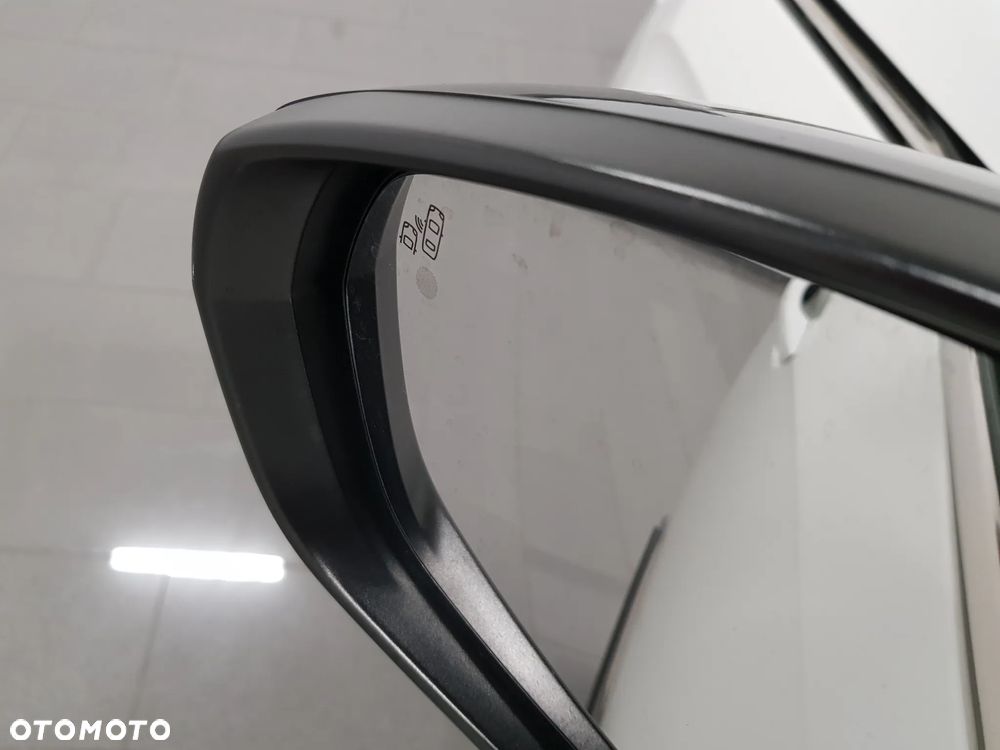 Peugeot 3008 ver-puretech-130-stop-start-gpf-eat8-gt - 21