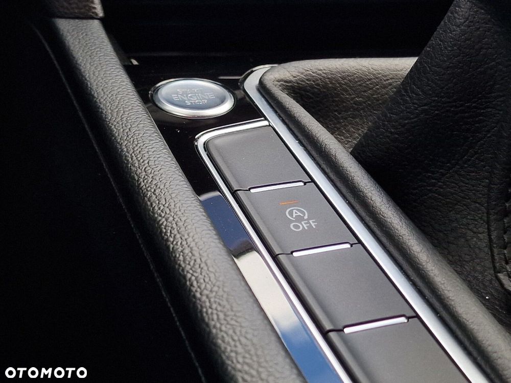 Volkswagen Passat 2.0 TDI EVO Business - 27