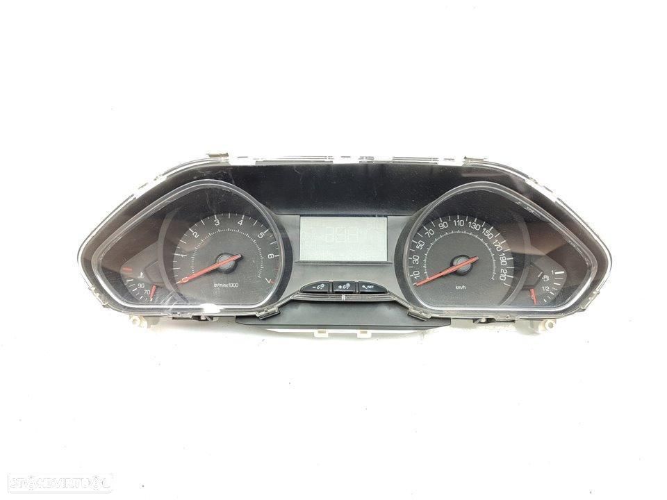 QUADRANTE PEUGEOT 208 - 1