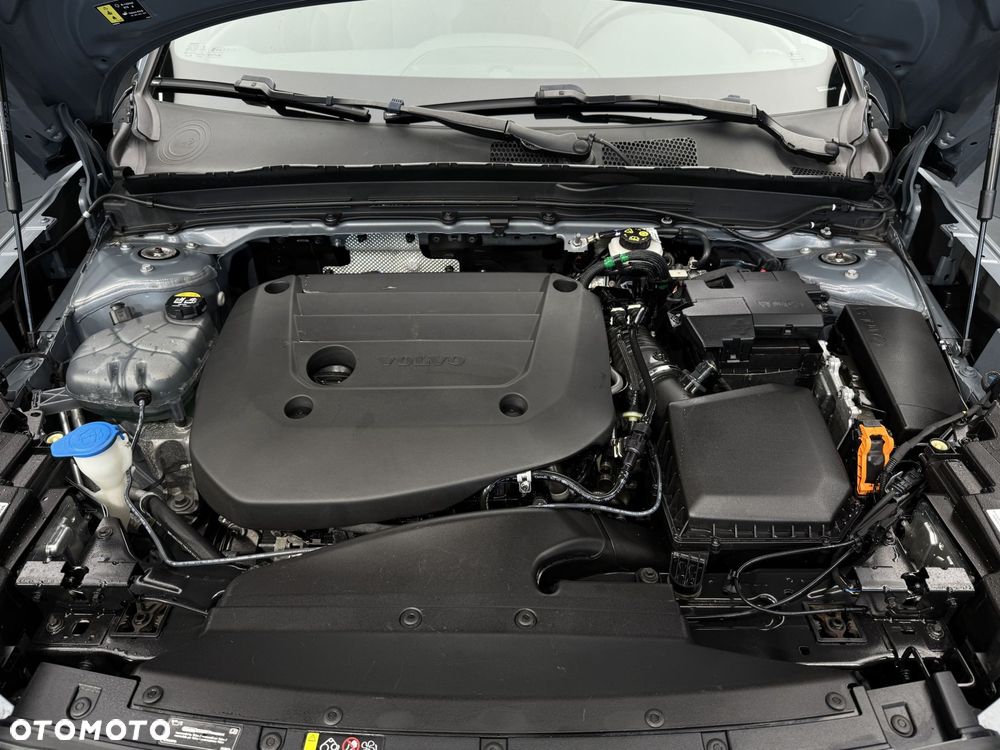 Volvo XC 40 B3 Plus Bright - 22