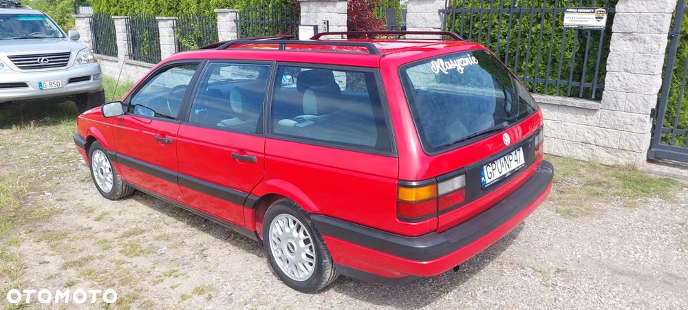 Volkswagen Passat Variant 1.8 GL - 2