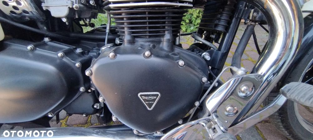 Triumph Speedmaster - 9