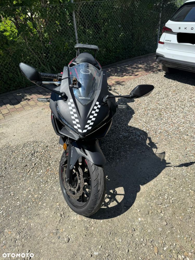 Honda CBR - 7