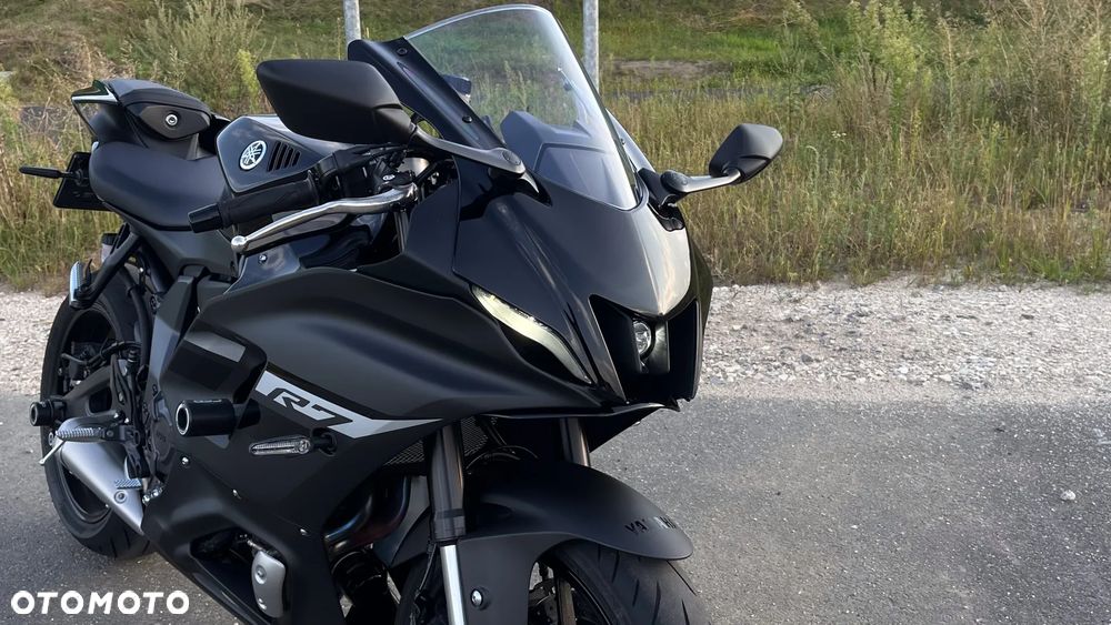 Yamaha R7 - 10