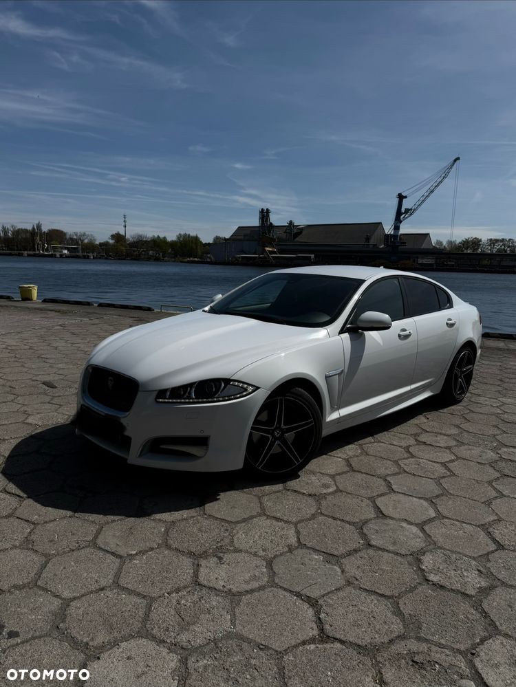 Jaguar XF 2.2 D R-Sport - 3