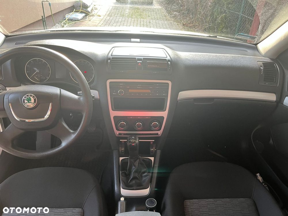 Skoda Octavia 1.4 TSI Ambiente - 8