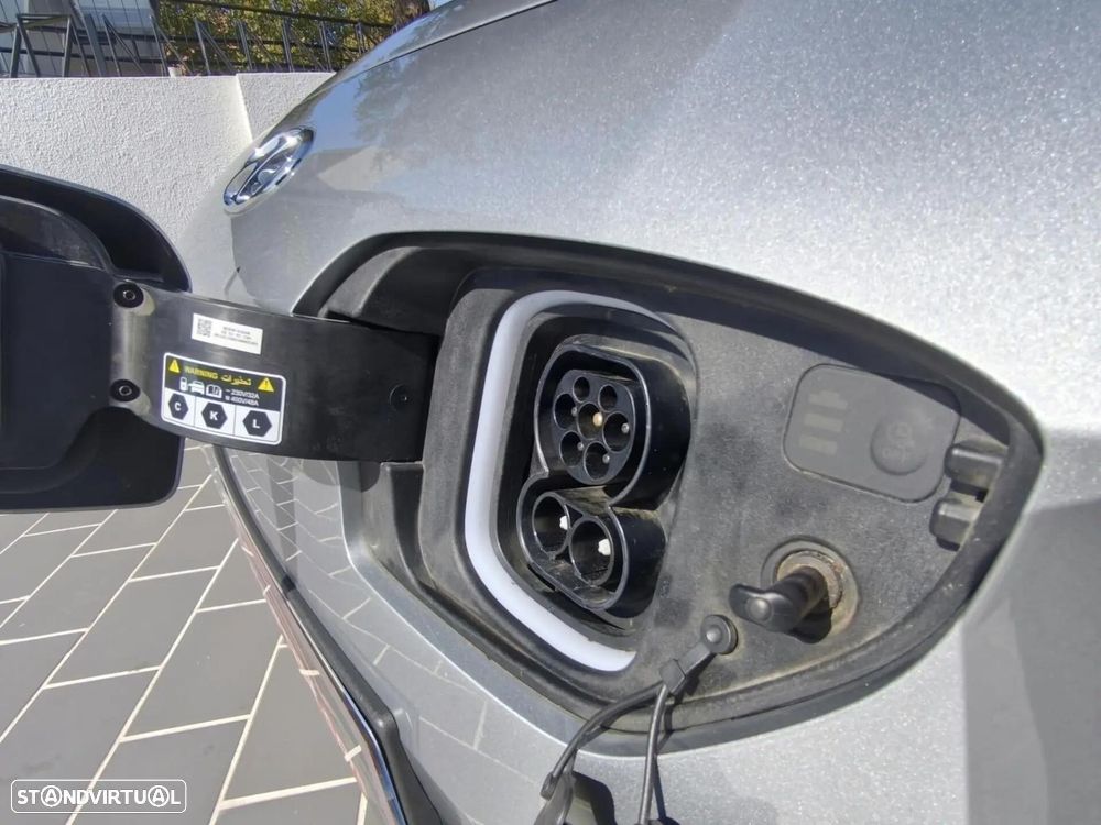 Hyundai Kauai 64 kWh Premium+P.Premium - 26