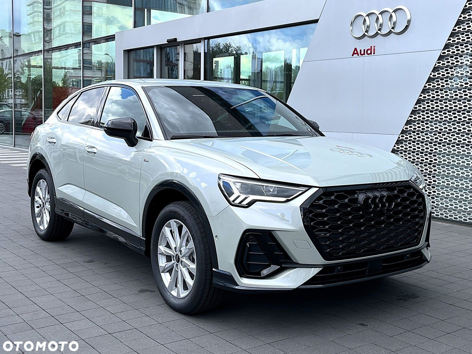 Audi Q3 Sportback - 3