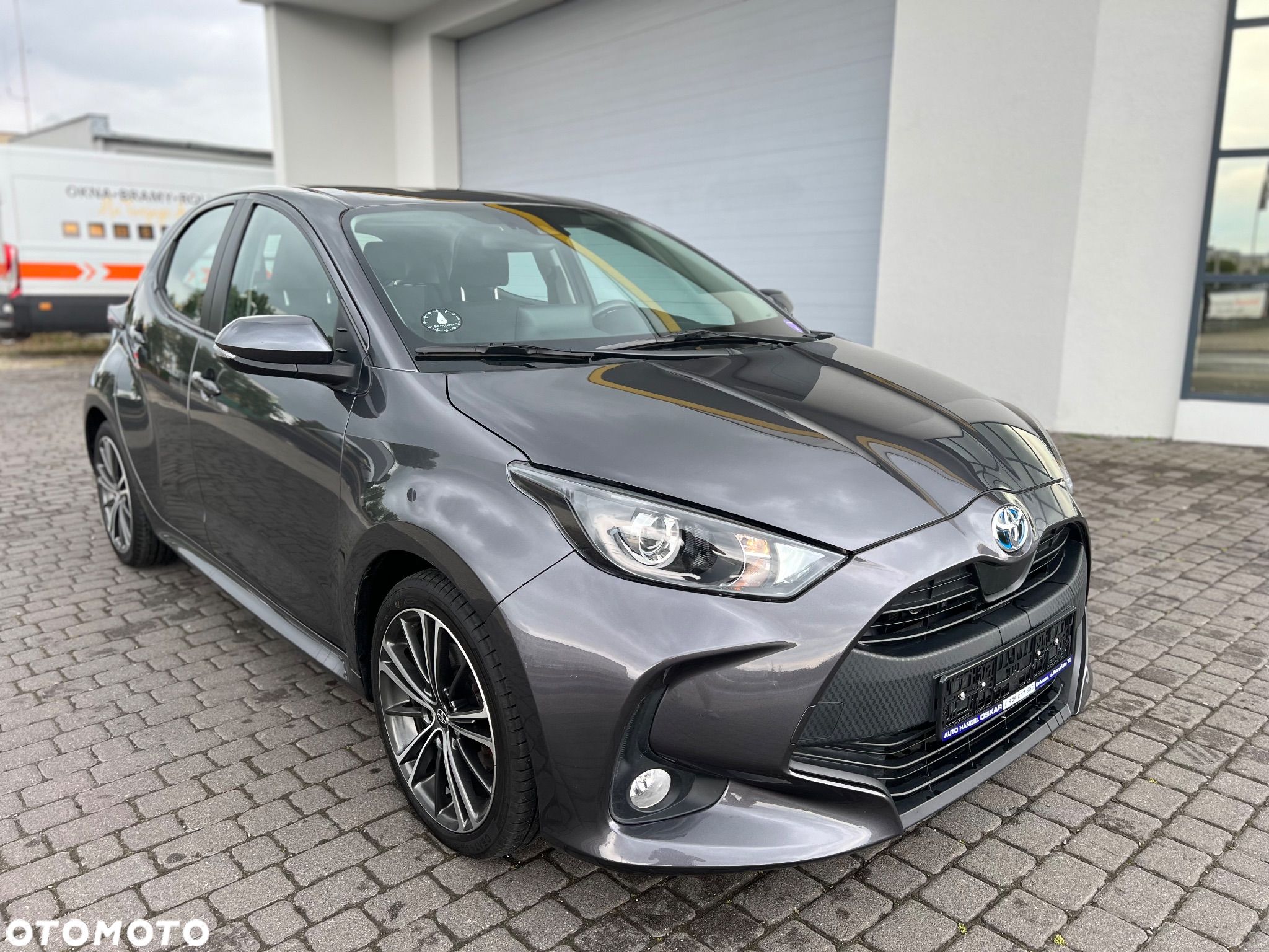 Toyota Yaris Hybrid 1.5 Comfort - 1