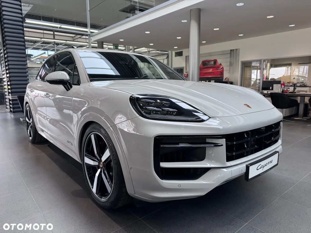 Porsche Cayenne - 3