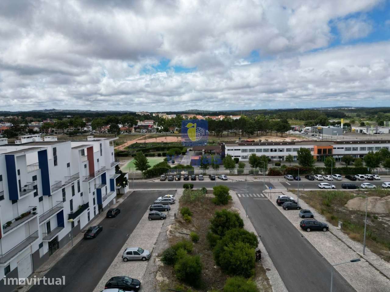 T2 Novo com terraço e 2 WC - Grande imagem: 4/6