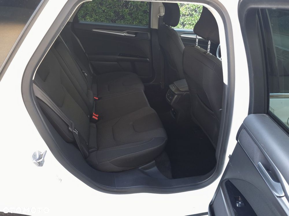 Ford Mondeo 2.0 TDCi Titanium - 9