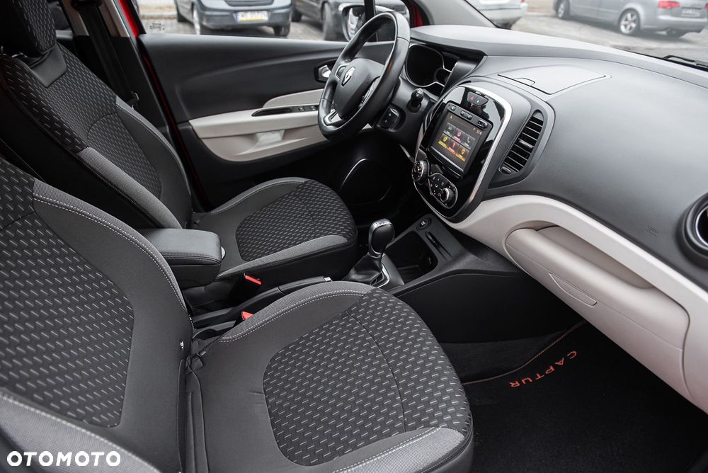 Renault Captur ENERGY TCe 120 EDC Luxe - 25