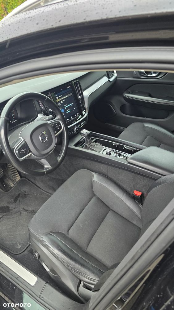 Volvo V60 D4 Momentum Pro - 12