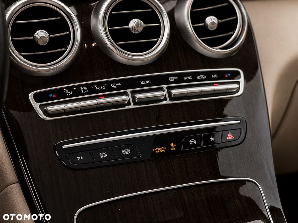 Mercedes-Benz GLC 300 4Matic 9G-TRONIC - 26