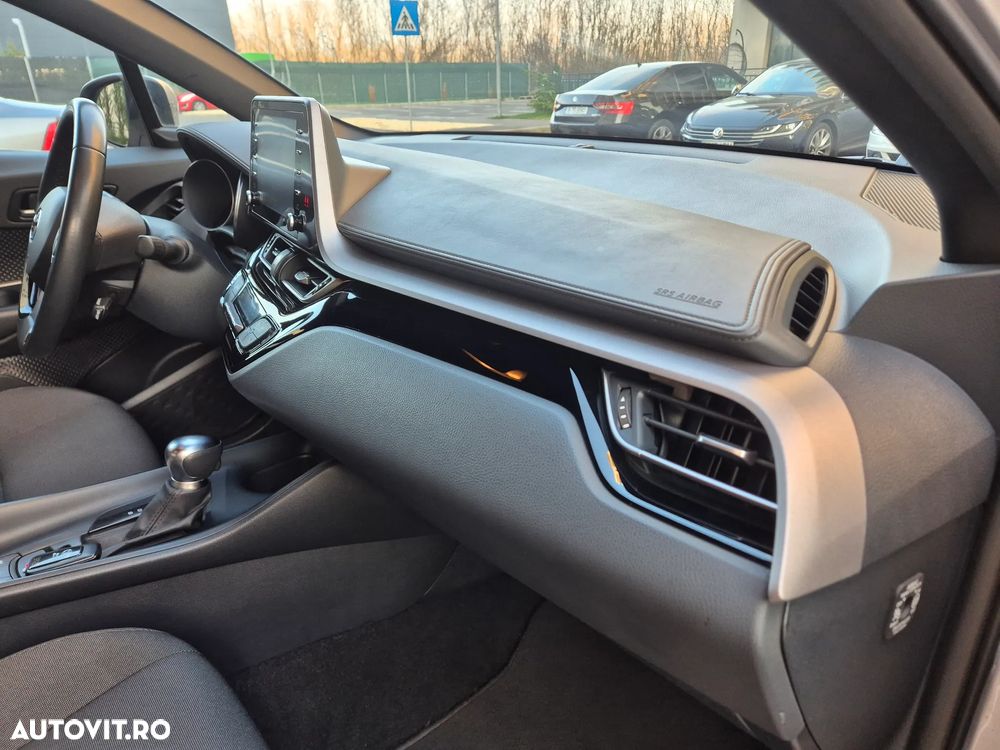 Toyota C-HR 1.8 HSD 4x2 CVT C-enter - 26
