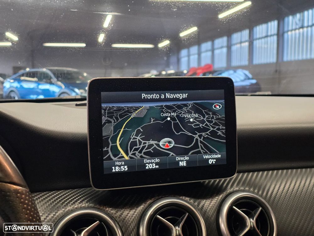 Mercedes-Benz A 200 d 7G-DCT AMG Line - 15