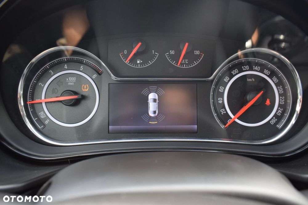 Opel Insignia - 37
