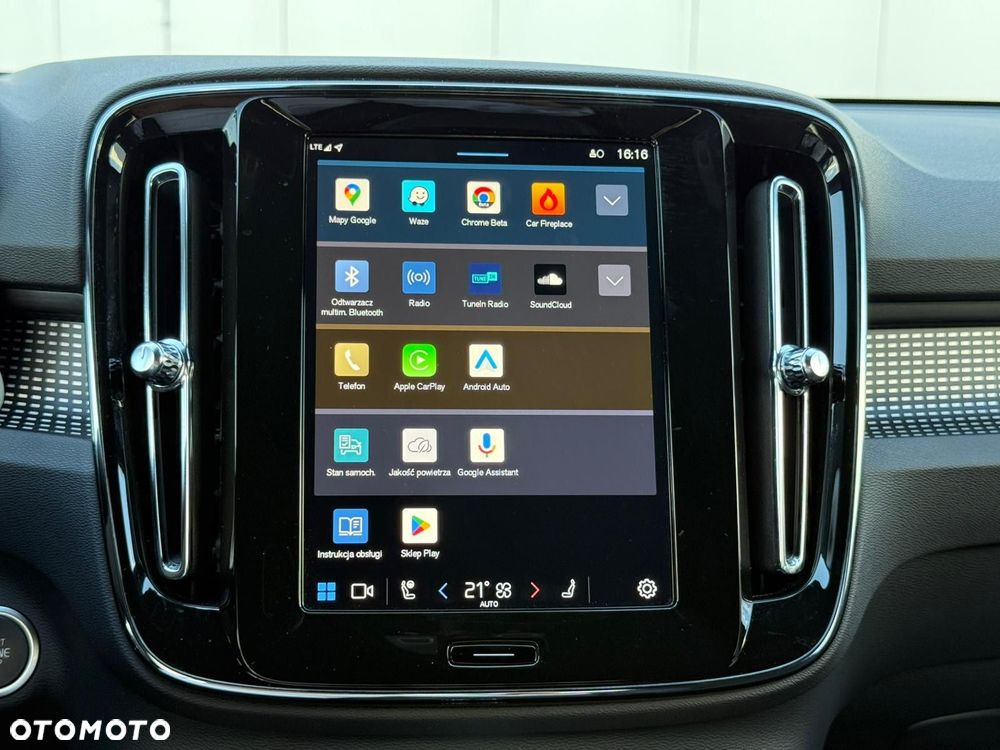 Volvo XC 40 - 30