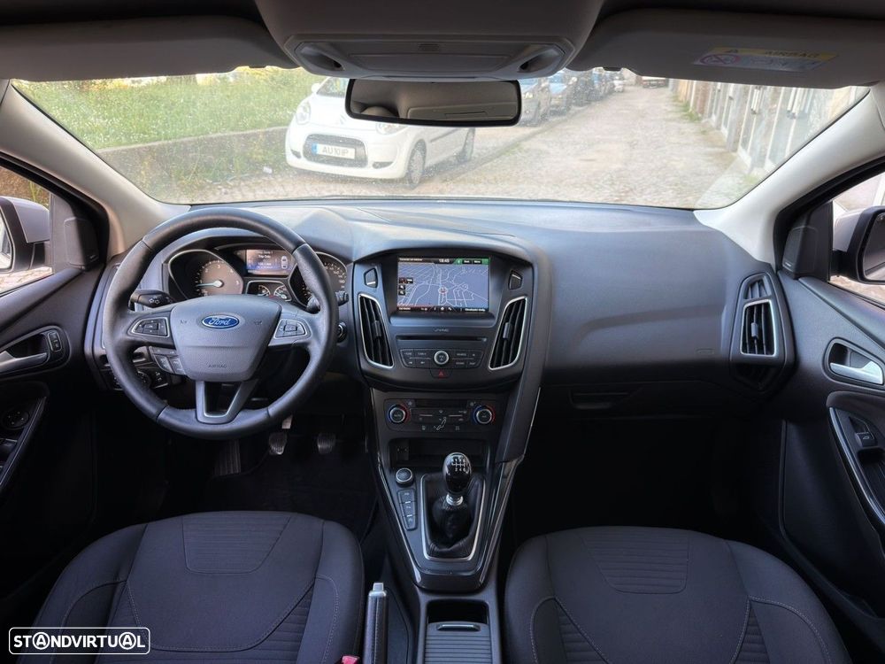 Ford Focus SW 1.5 TDCi EcoBlue Titanium - 5