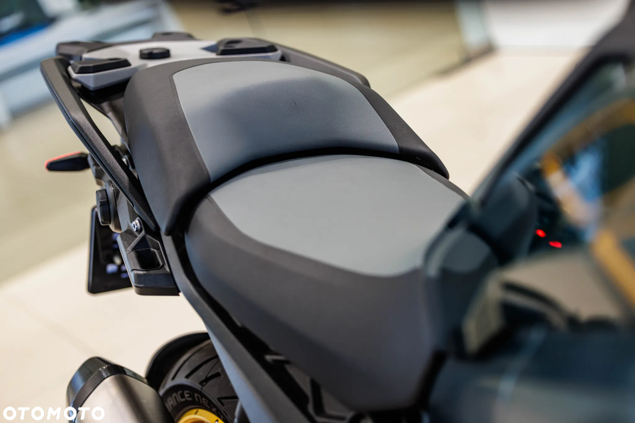 BMW R - 7
