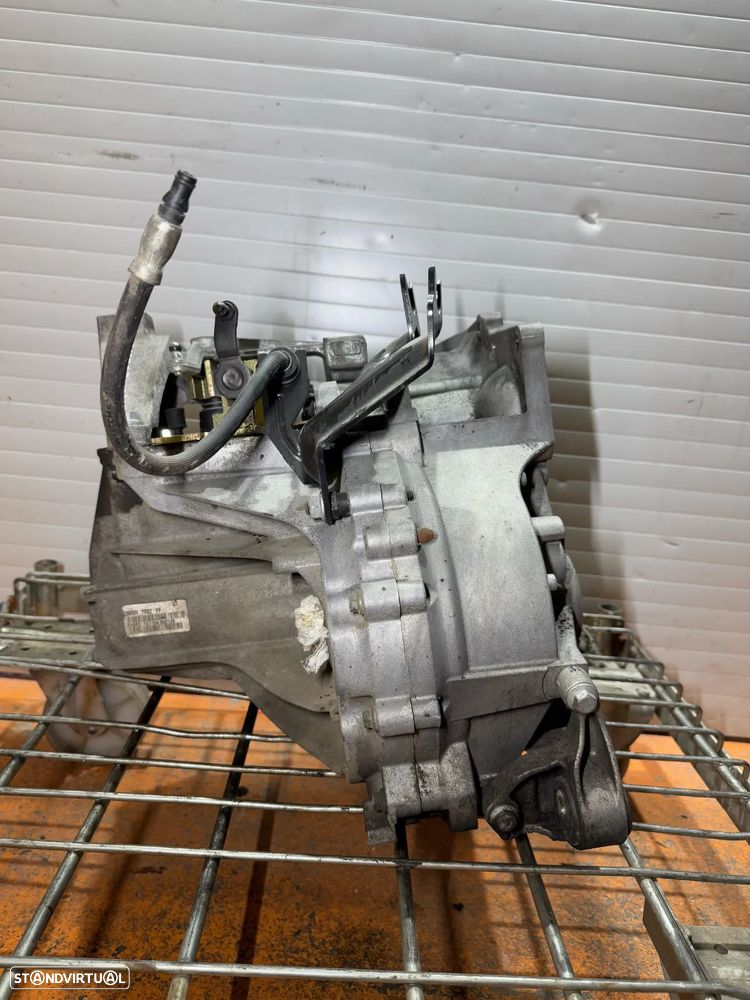 Caixa de Velocidades Ford Focus/C-Max 1.6 Tdci Ref: 3M5R7002YF/3M5R-7F096-FF - 1