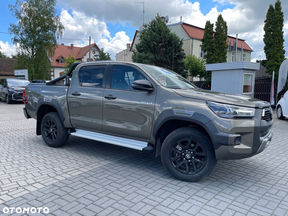 Toyota Hilux 2.8 D-4D Double Cab Invincible 4x4 - 2