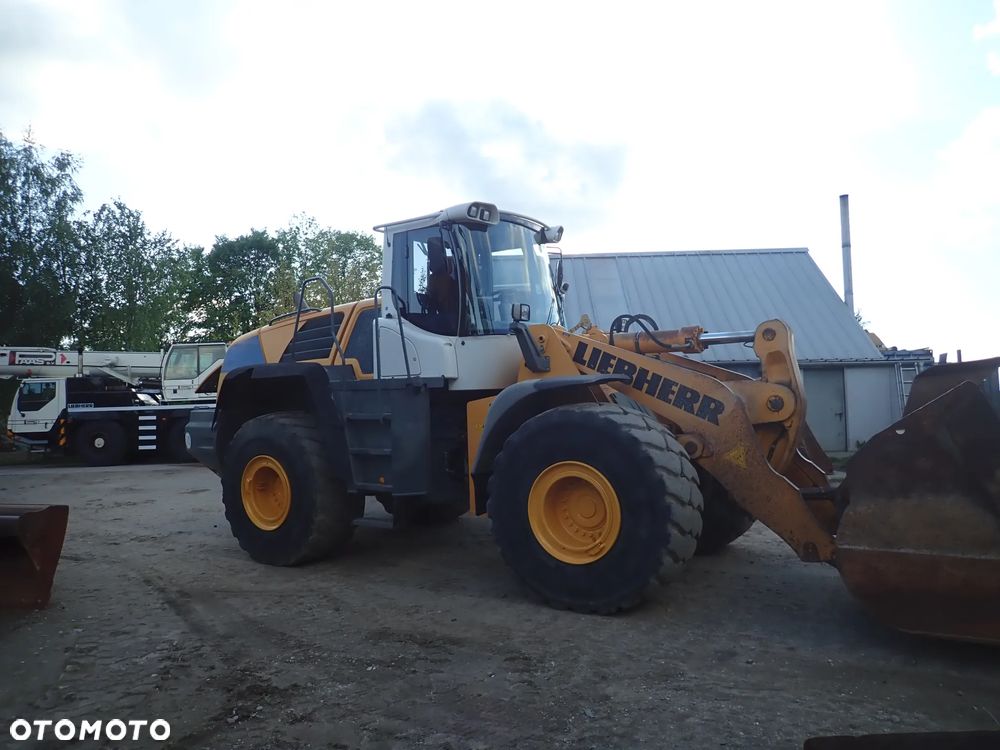 Liebherr L576 - 10