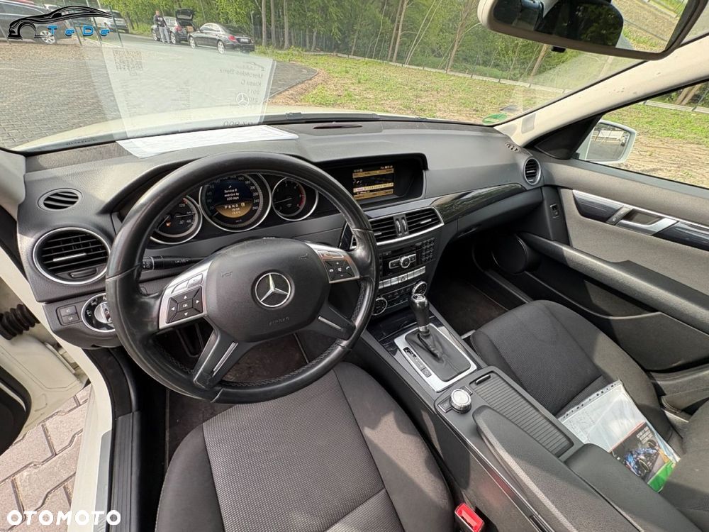 Mercedes-Benz Klasa C 200 CDI DPF (BlueEFFICIENCY) 7G-TRONIC - 19