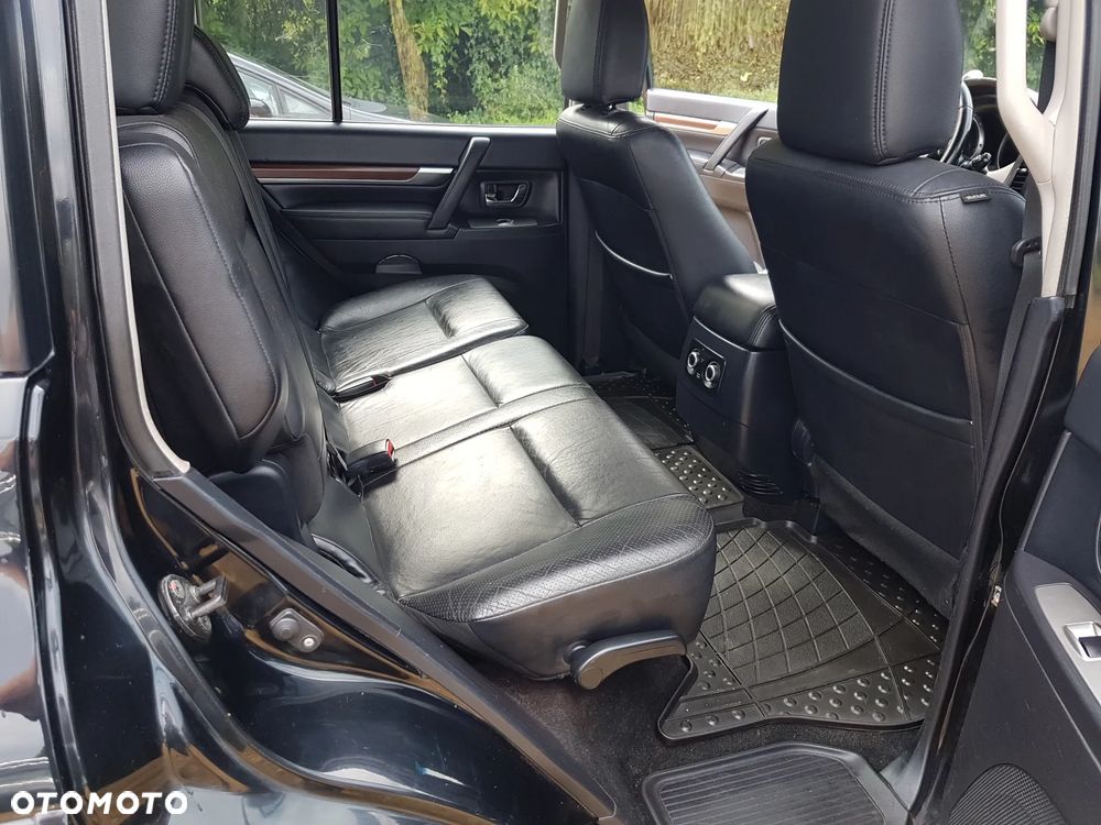 Mitsubishi Pajero 3.2 DI-D Automatik Intense - 16
