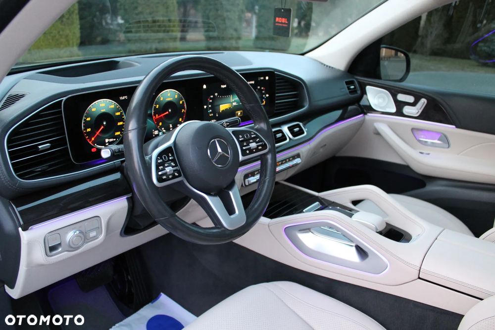 Mercedes-Benz GLE - 22