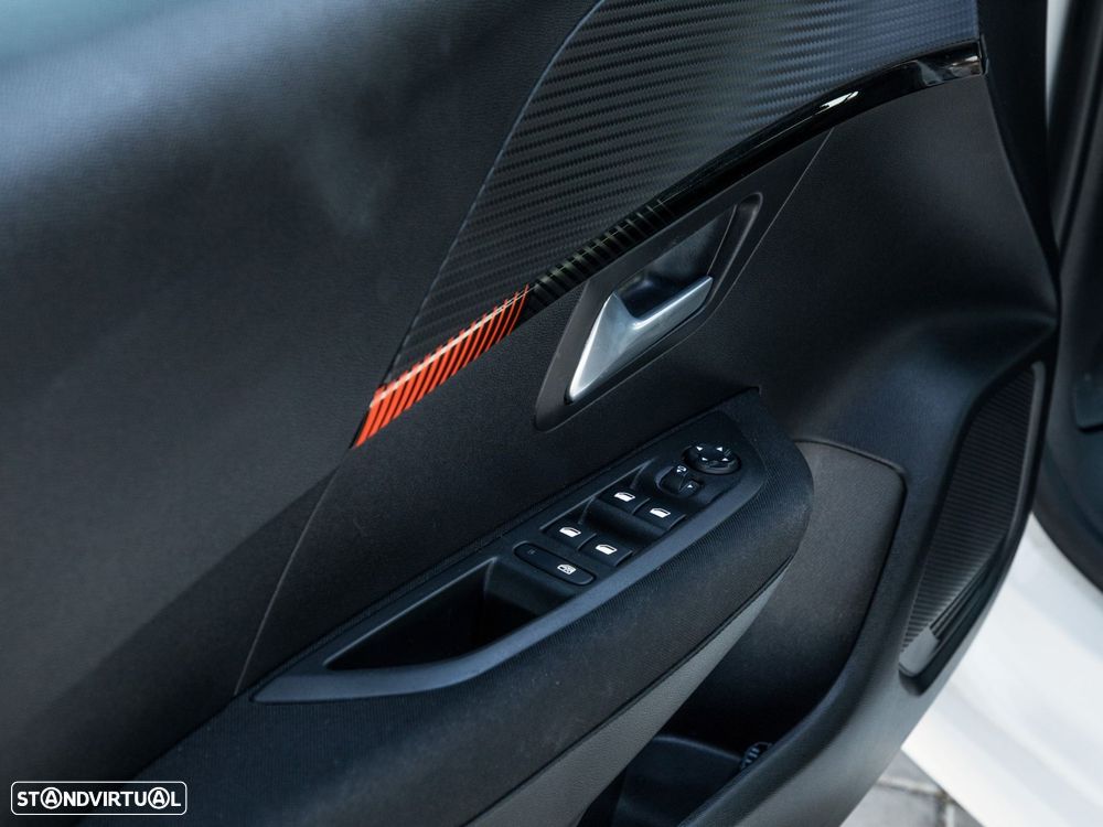 Peugeot 208 1.2 PureTech Active Pack - 25