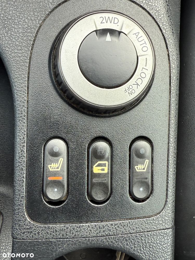 Nissan Qashqai 2.0 dCi 4x4 Tekna Premium - 40