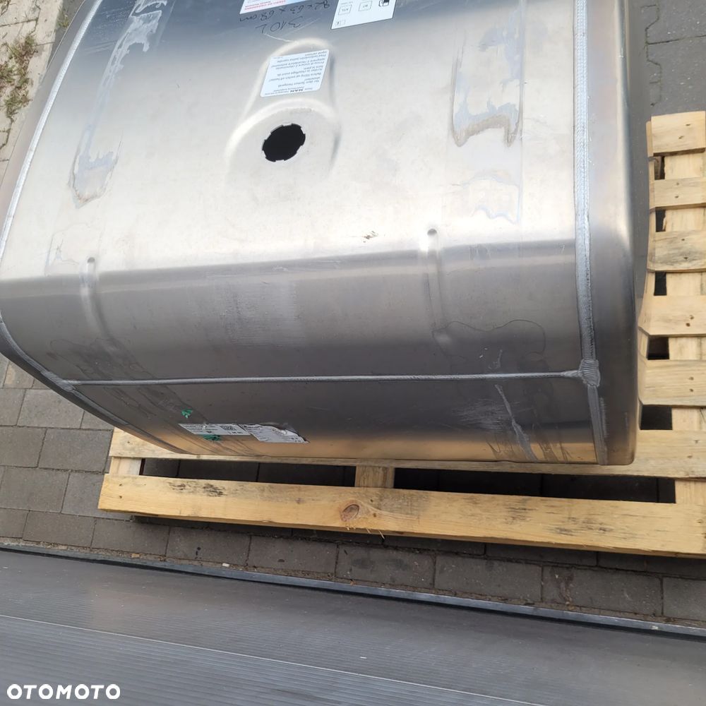 ZBIORNIK PALIWA MAN 310L 81.12201-6969 82X63X68CM - 4