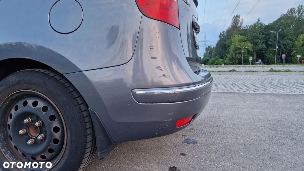 Hyundai i30 1.6 Classic + - 15